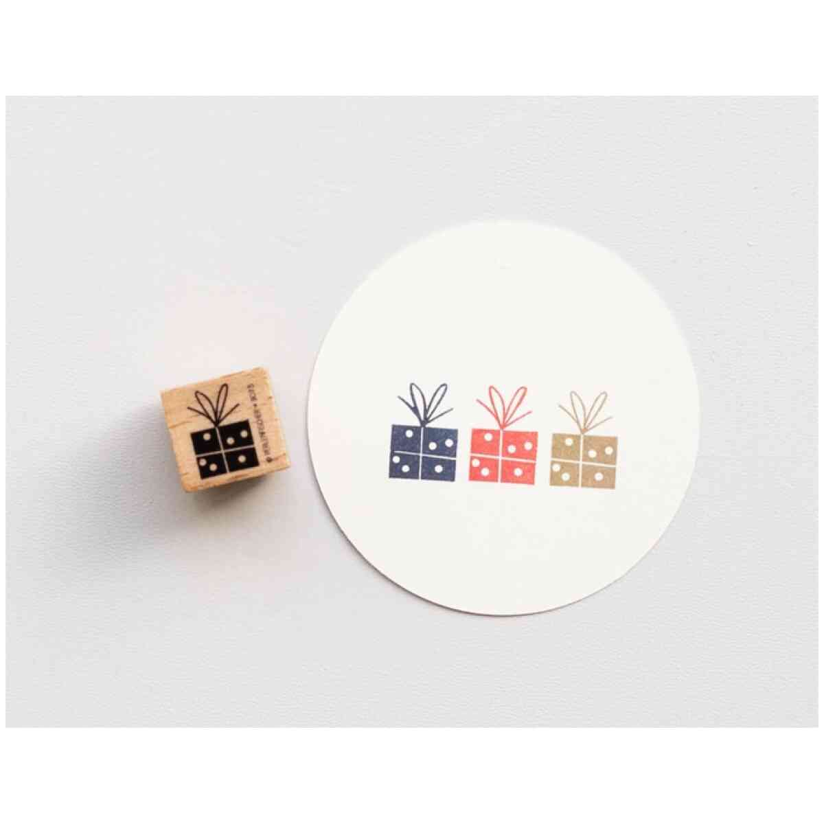 Stamp : Small present with bow Artikel: B073