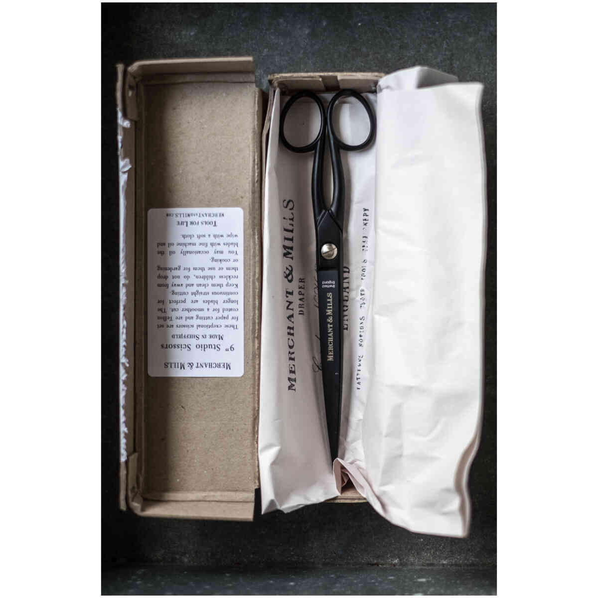 Matt Black Studio 9" Scissors - Bild 4