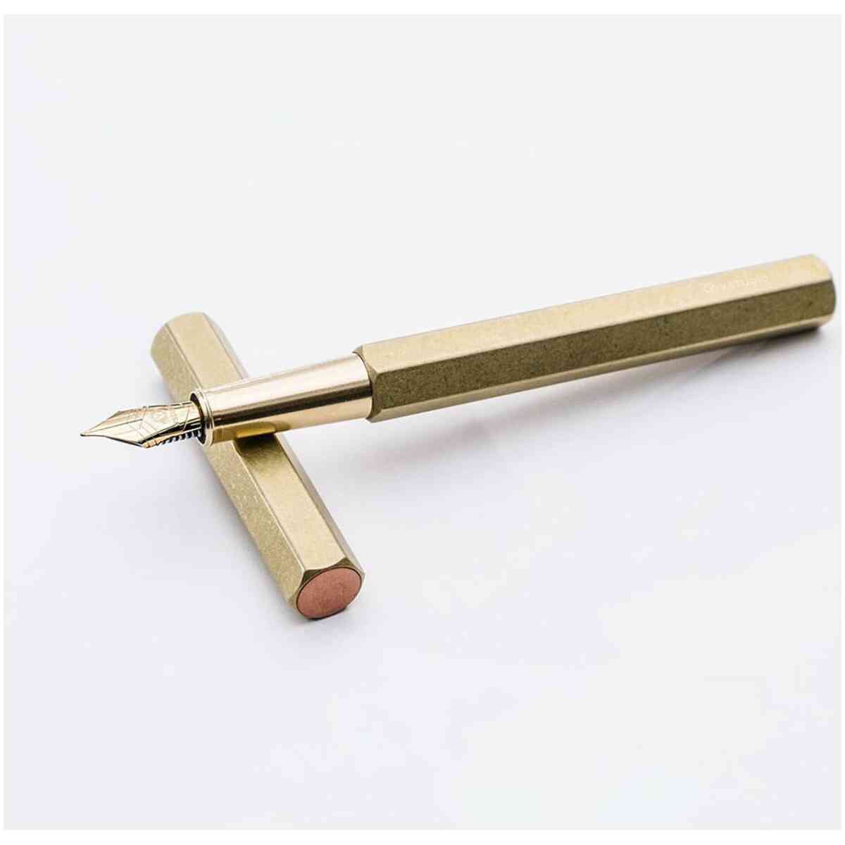 classicrevolvefountainpenbrassfnib