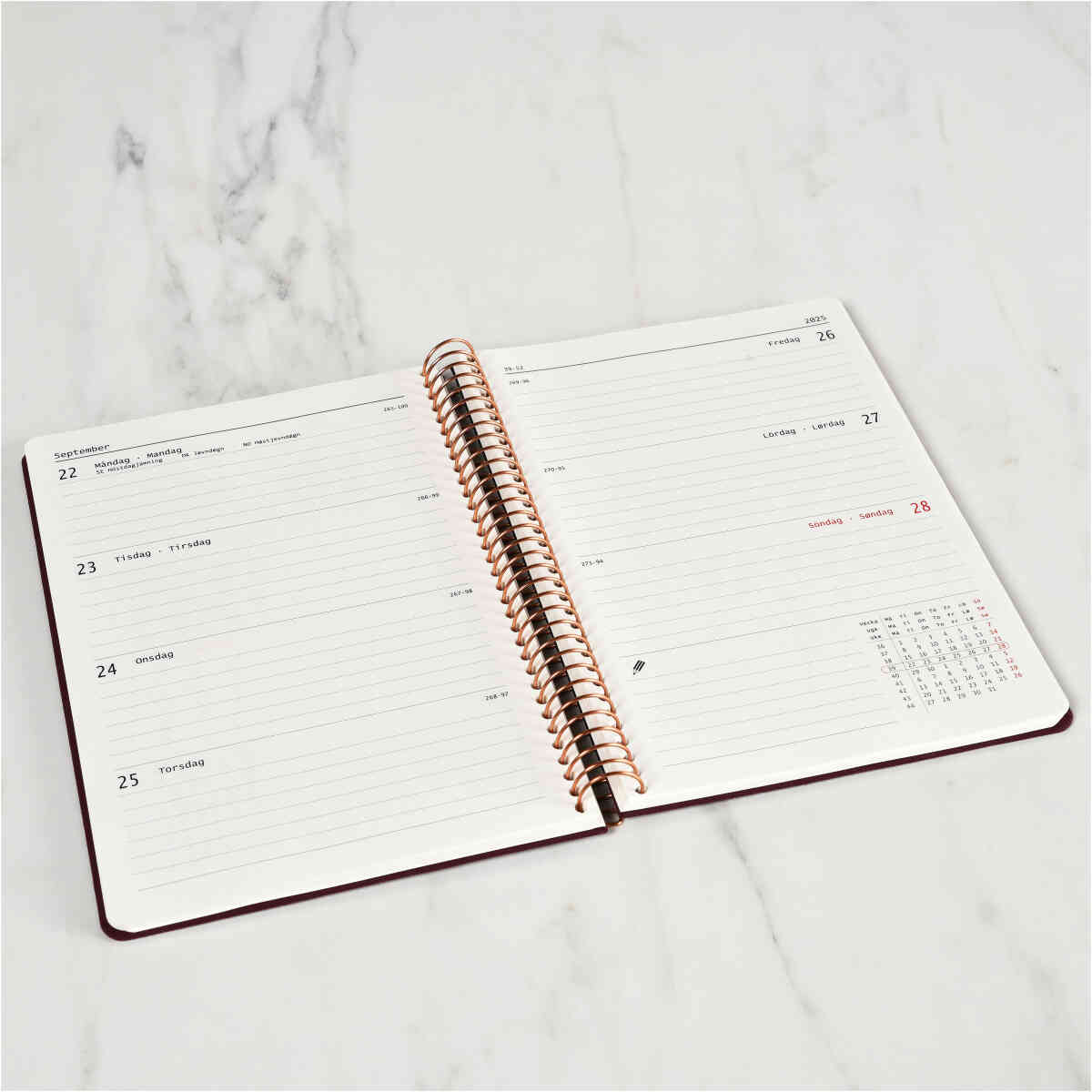 KOZO Kalender 2025 A5 Vecka Per Uppslag