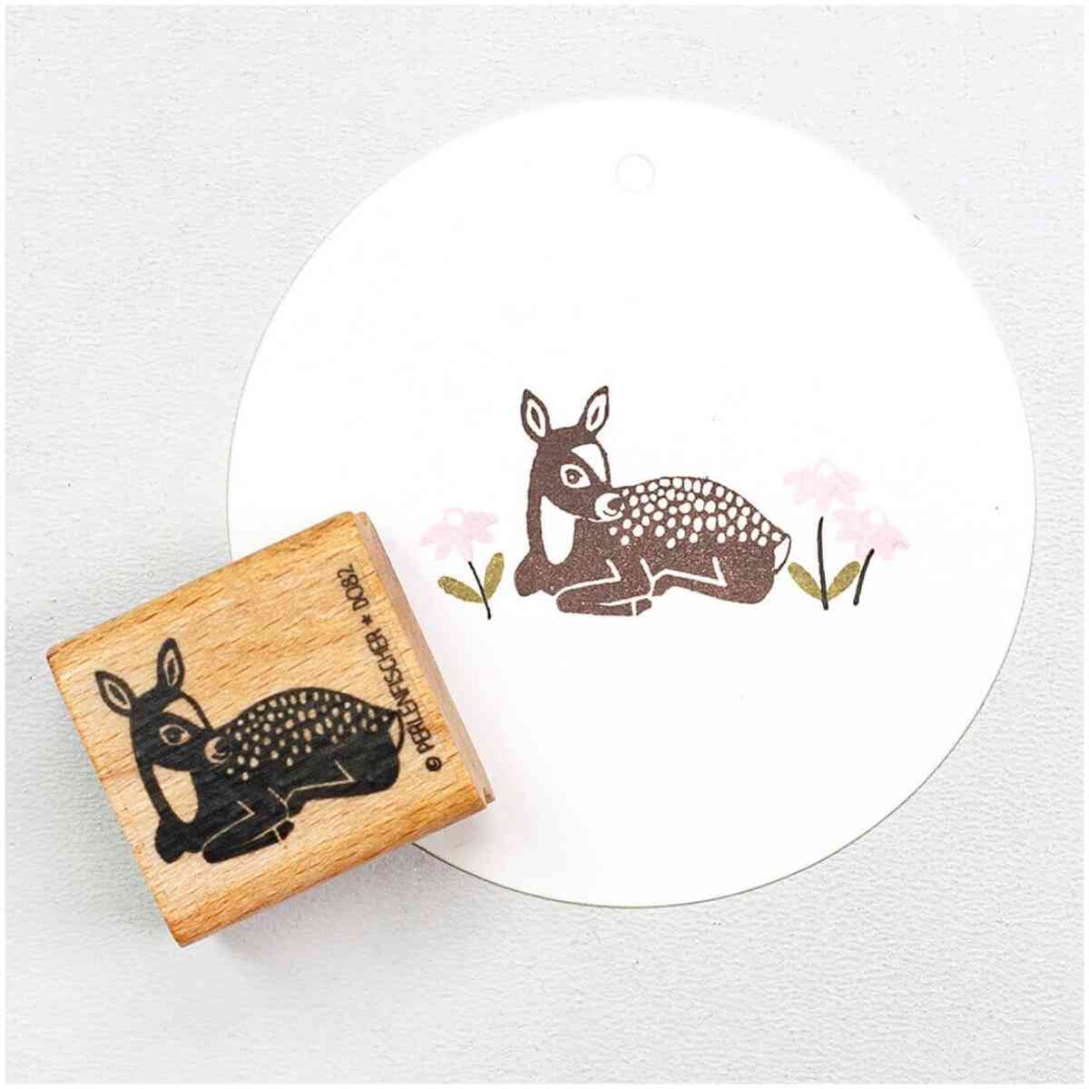 Stamp : Fawn lying Artikel: D082