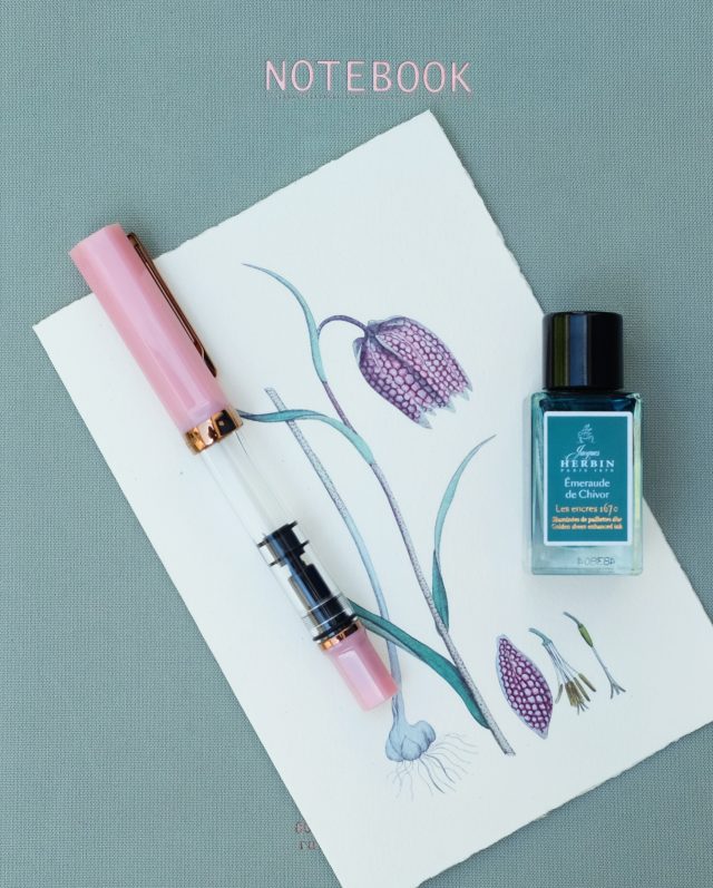 Twsbi ECO Pink Lemonade är sommarens nyhet från Twsbi. 🌸 Den finns hos oss på Lexis Papper från och med idag, och även i vår webshop. Lagret är påfyllt med andra favoriter från Twsbi. Välkommen! 

 #twsbi #fountainpen #lexispapper #lundcity