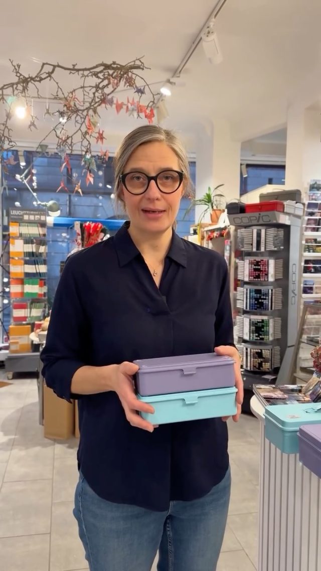 Vi har packat upp väldigt fina nyheter från Toyo Steel och fått påfyllning av favoriter i olika storlekar och färger. ❤️

#toyosteel #toyosteeltoolbox #lexispapper #lundcity #visitlund #pappershandel #stationeryaddict #stationeryshop @toyosteel